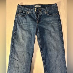 Levi's Slender Boot Cut 526 size 8 Medium